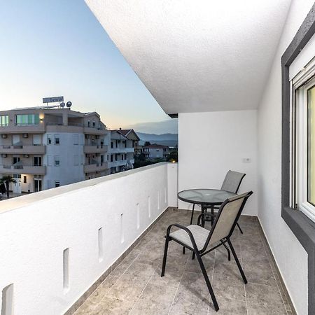 Apart-Hotel Prestige Ούλτσιν Εξωτερικό φωτογραφία