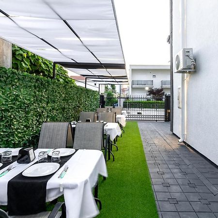 Apart-Hotel Prestige Ούλτσιν Εξωτερικό φωτογραφία