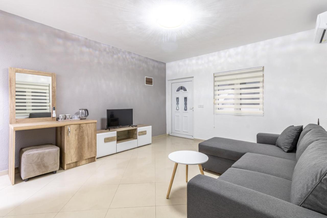 Apart-Hotel Prestige Ούλτσιν Εξωτερικό φωτογραφία