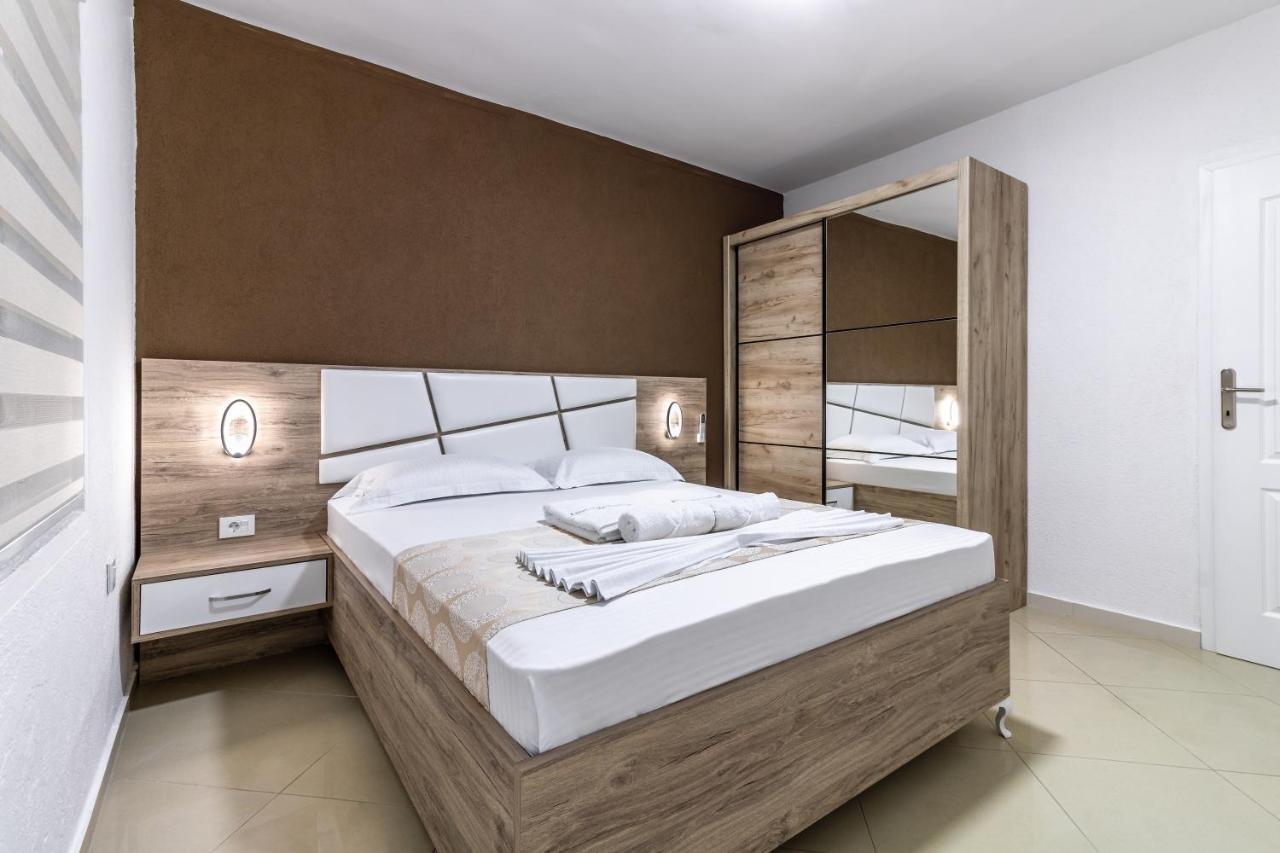 Apart-Hotel Prestige Ούλτσιν Εξωτερικό φωτογραφία