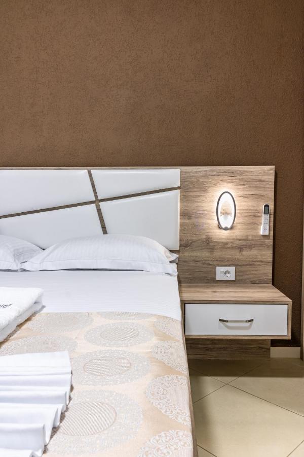 Apart-Hotel Prestige Ούλτσιν Εξωτερικό φωτογραφία