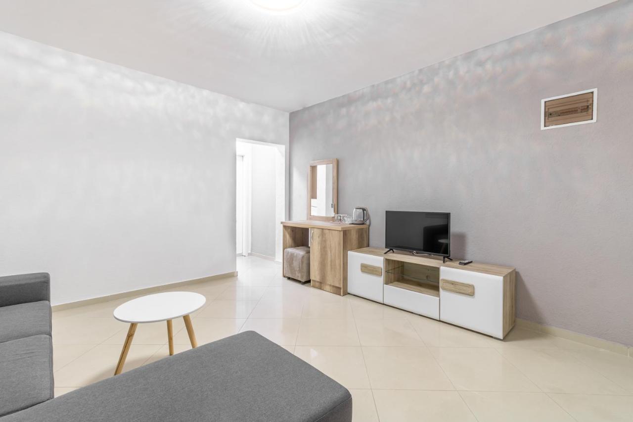 Apart-Hotel Prestige Ούλτσιν Εξωτερικό φωτογραφία
